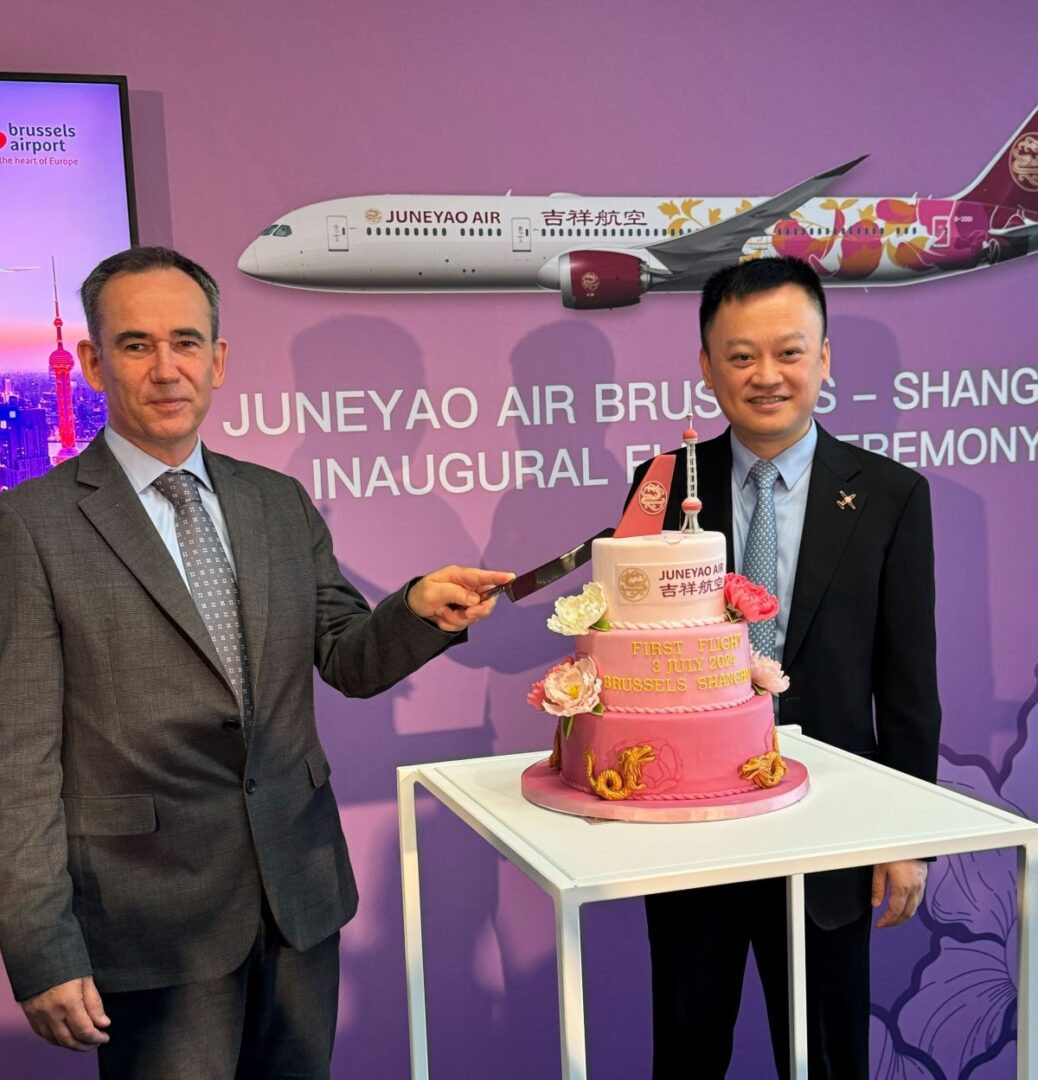 Brussels Airport celebrates first flight with Juneyao Air
