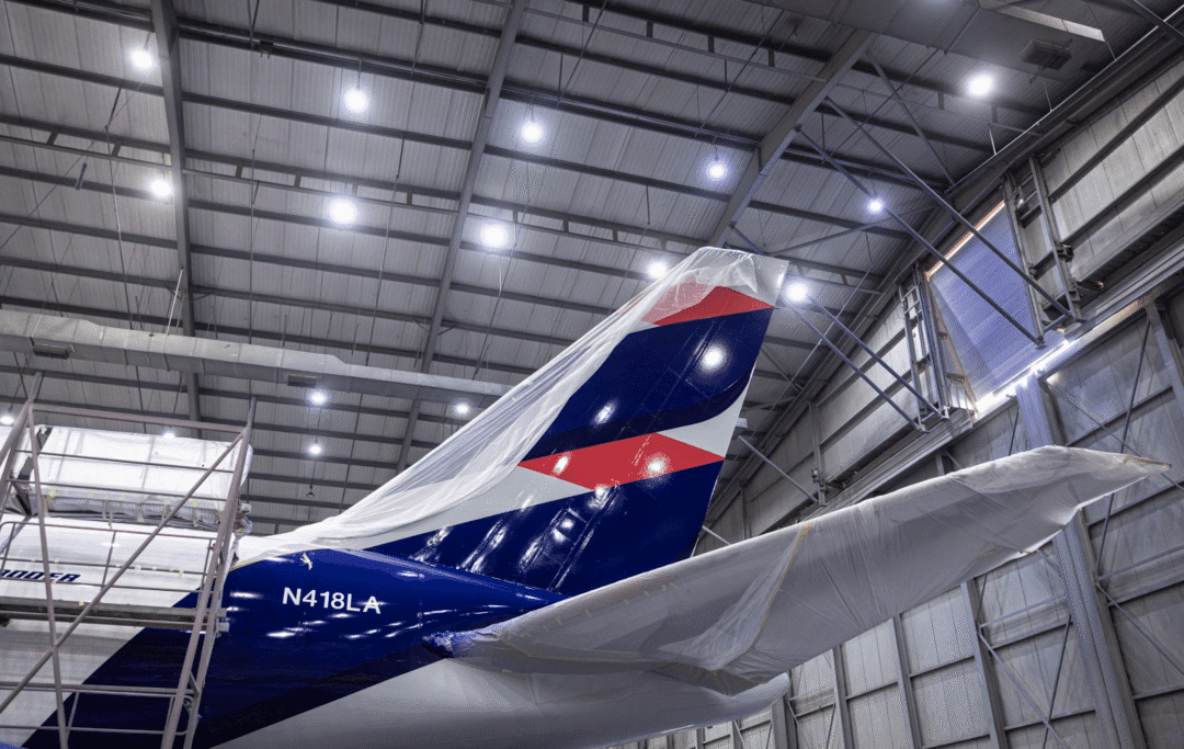 The last plane with LAN livery now flies in LATAM colors